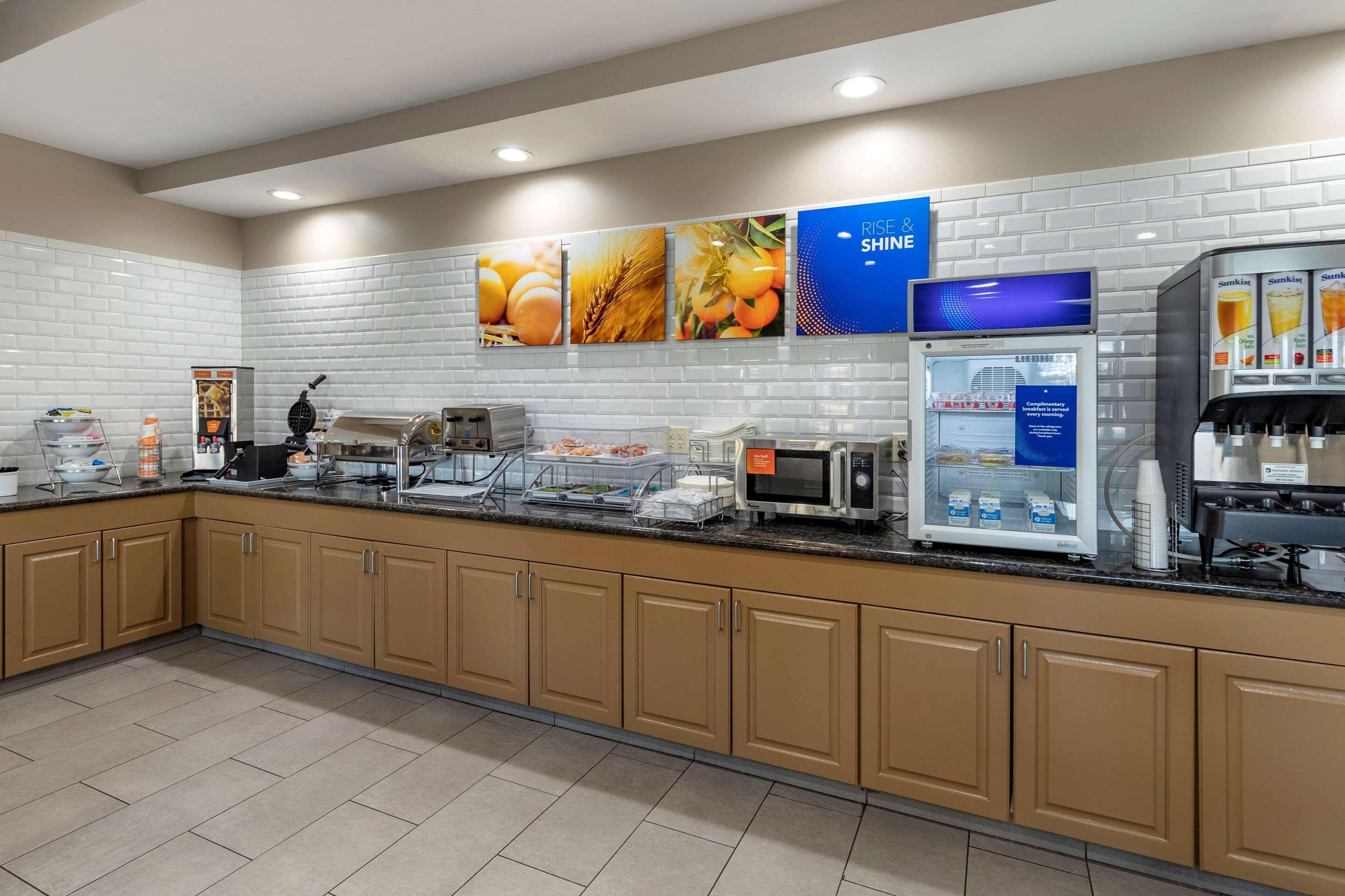 Comfort Inn & Suites High Point - Archdale Exteriér fotografie